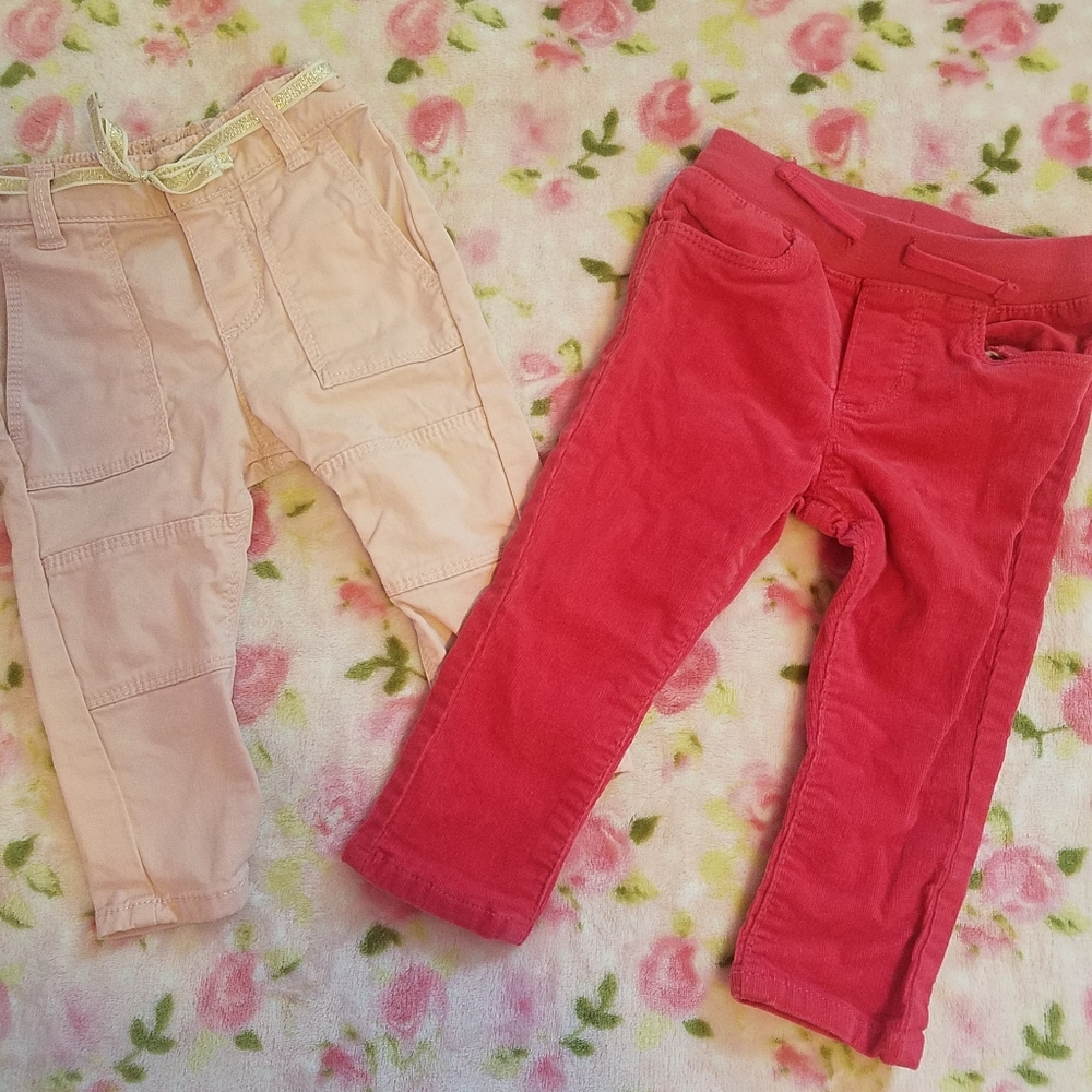 12 month Oshkosh pants, 2 pieces.
